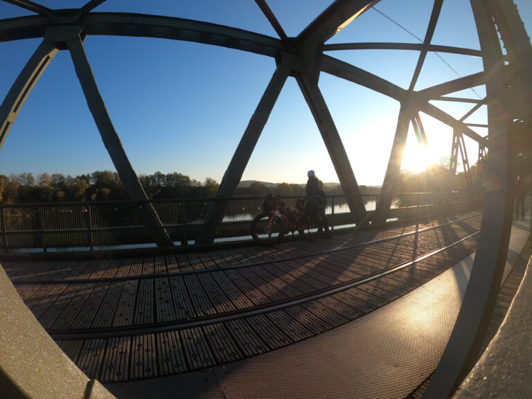 Mehr über den Artikel erfahren Erste Tour